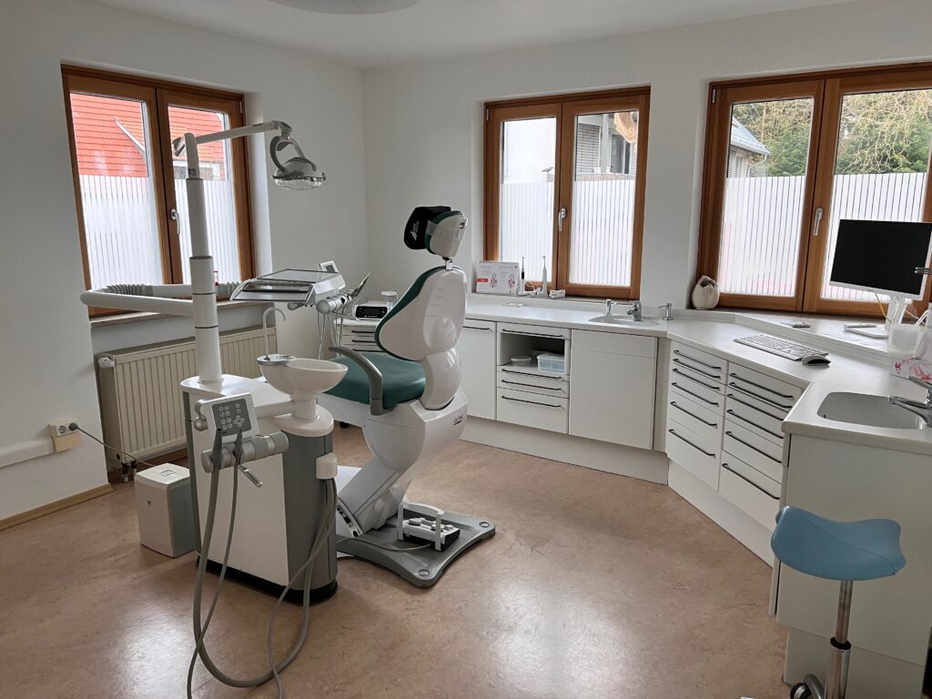 Prophylaxe-Raum für die professionelle Zahnreinigung